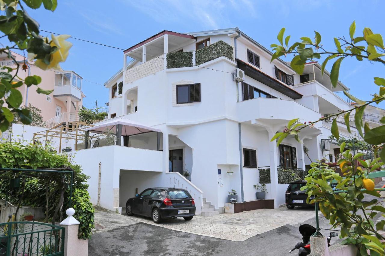 Apartments With A Parking Space Mastrinka, Ciovo - 4324 Trogir Exterior photo