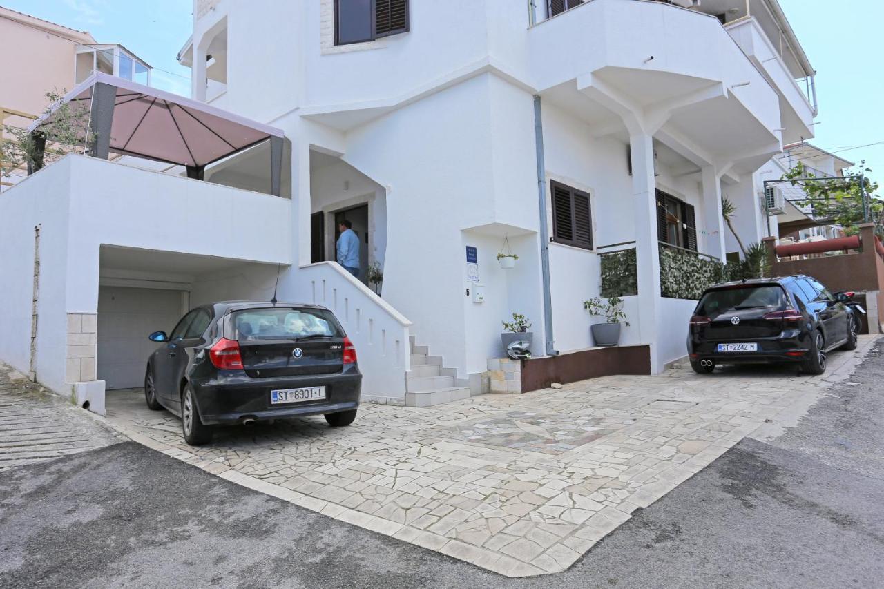 Apartments With A Parking Space Mastrinka, Ciovo - 4324 Trogir Exterior photo