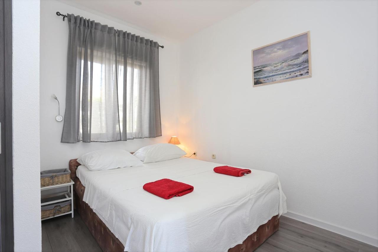 Apartments With A Parking Space Mastrinka, Ciovo - 4324 Trogir Exterior photo