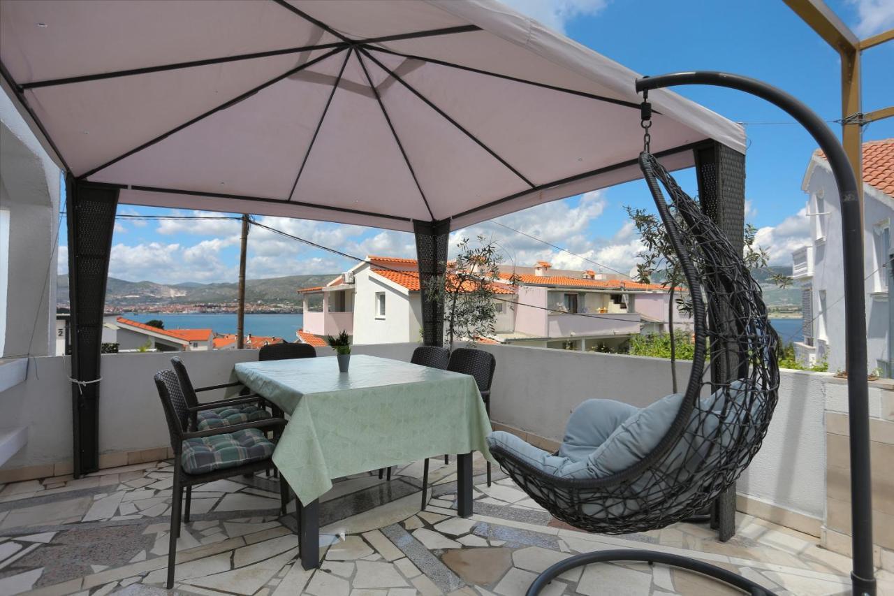 Apartments With A Parking Space Mastrinka, Ciovo - 4324 Trogir Exterior photo