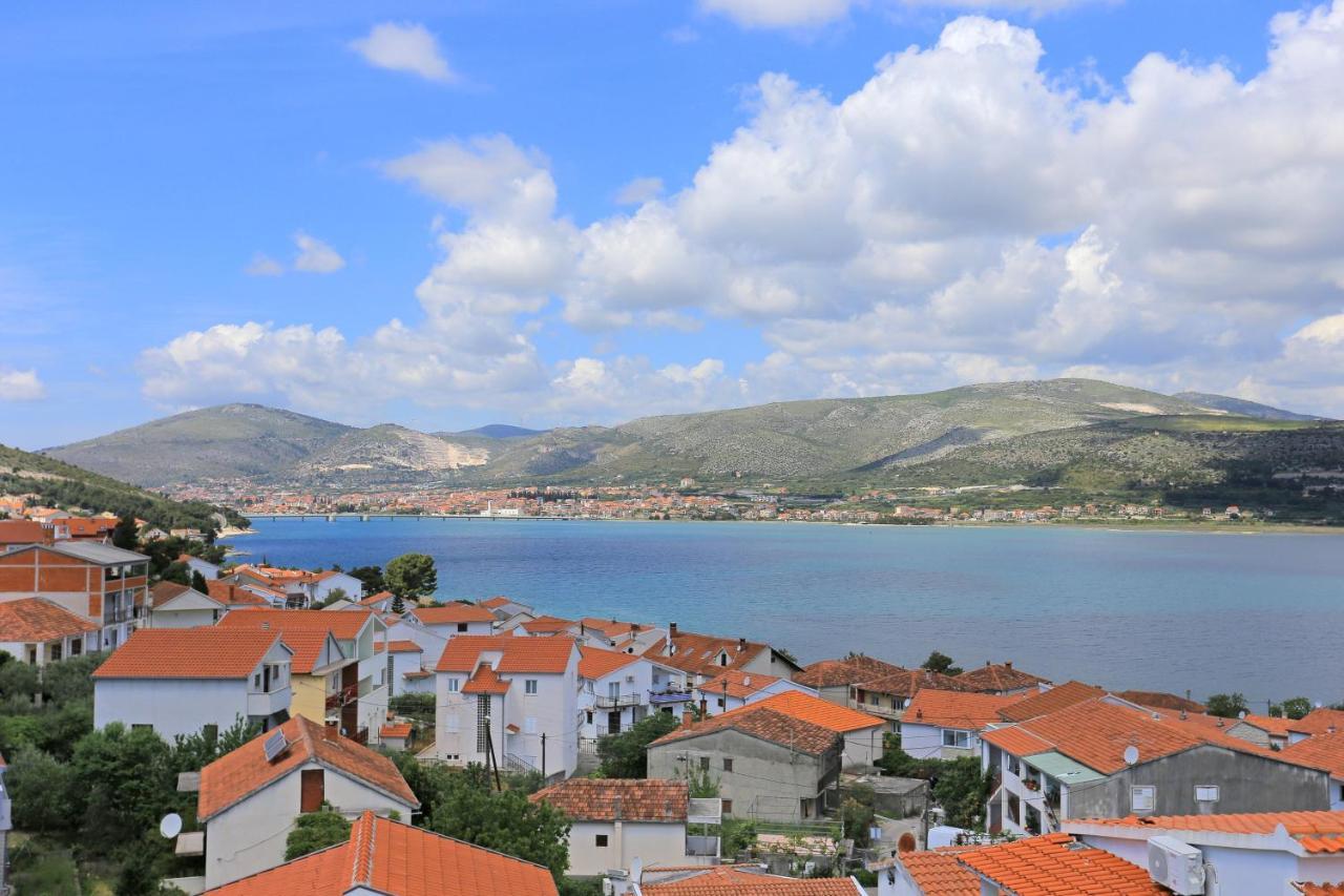 Apartments With A Parking Space Mastrinka, Ciovo - 4324 Trogir Exterior photo