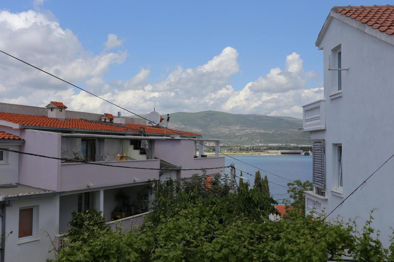 Apartments With A Parking Space Mastrinka, Ciovo - 4324 Trogir Exterior photo