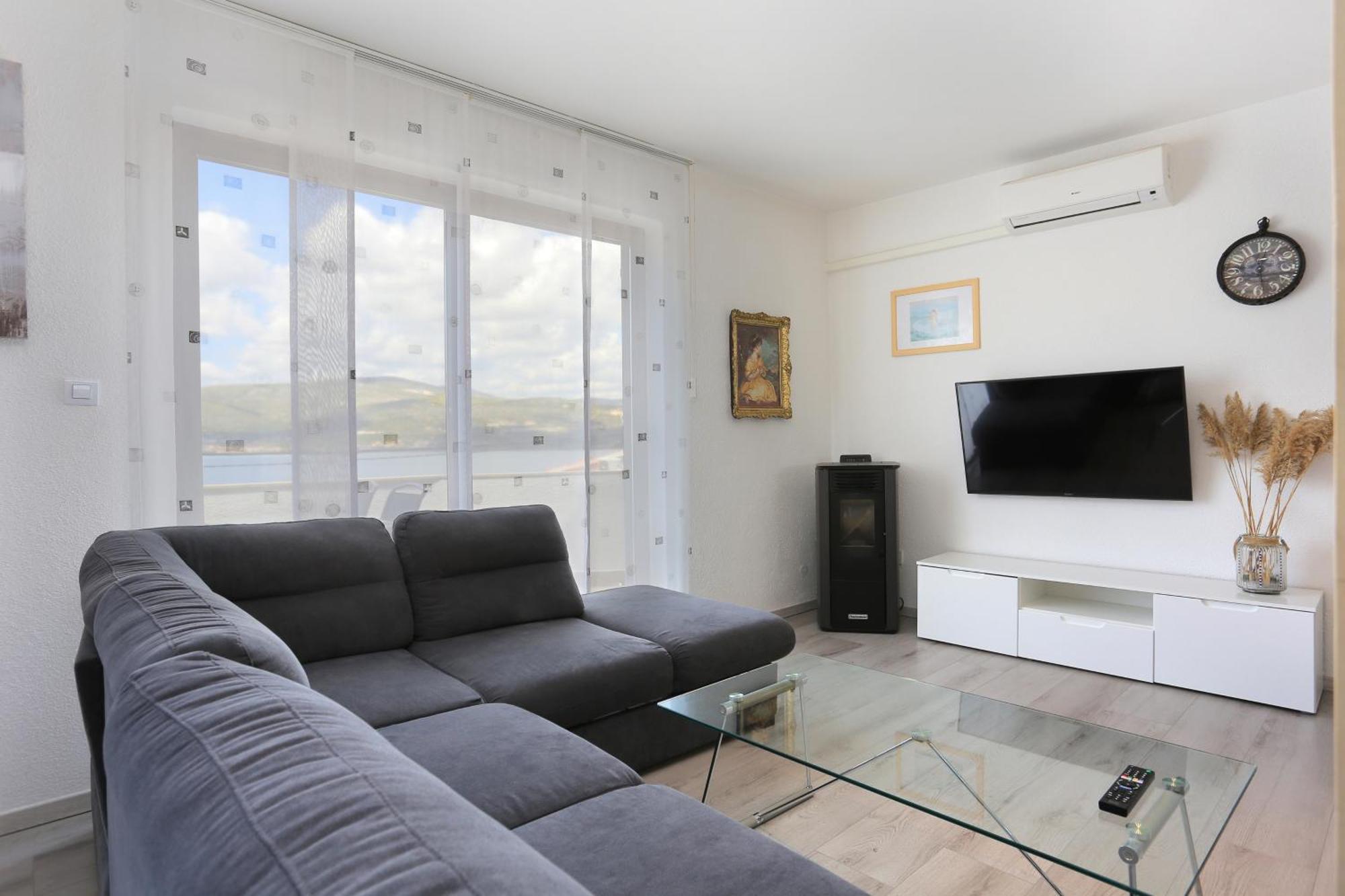 Apartments With A Parking Space Mastrinka, Ciovo - 4324 Trogir Room photo