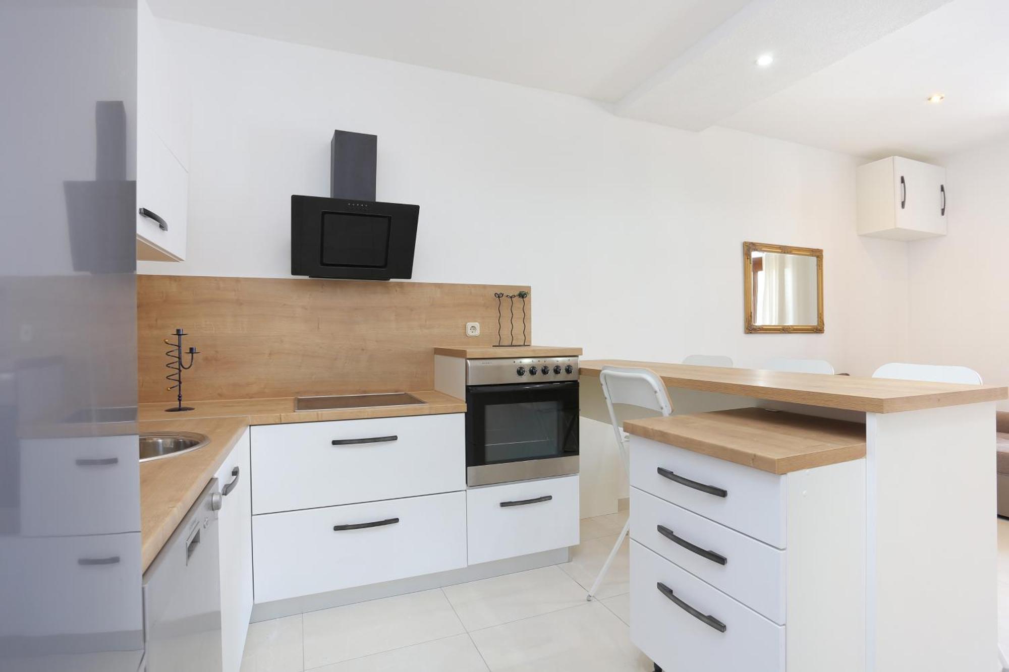 Apartments With A Parking Space Mastrinka, Ciovo - 4324 Trogir Room photo