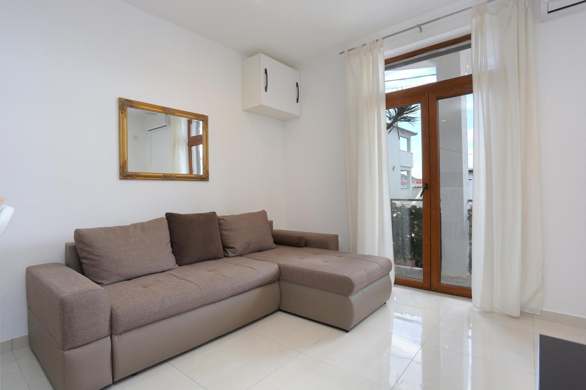 Apartments With A Parking Space Mastrinka, Ciovo - 4324 Trogir Room photo