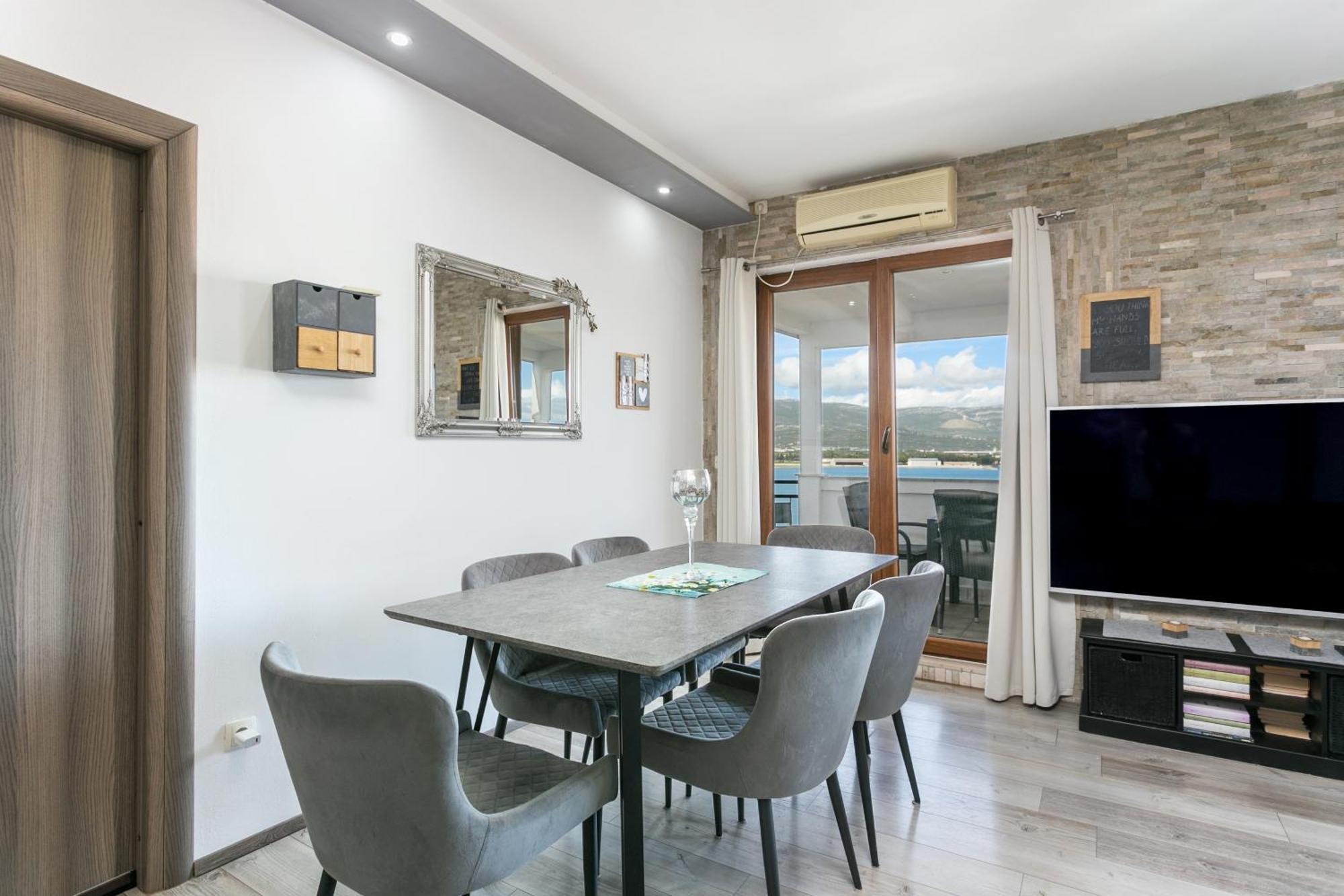 Apartments With A Parking Space Mastrinka, Ciovo - 4324 Trogir Exterior photo